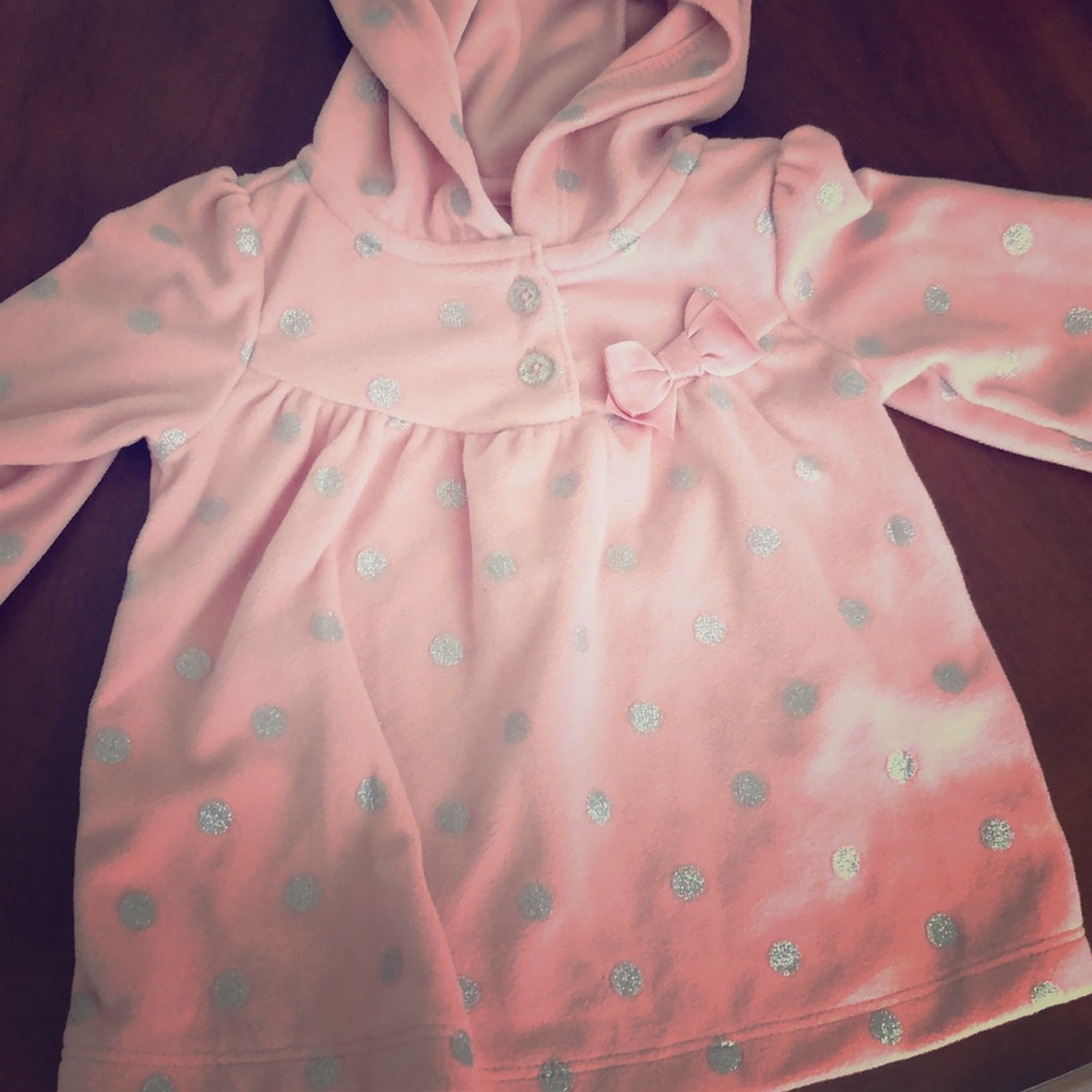 Baby girl’s hooded sweater